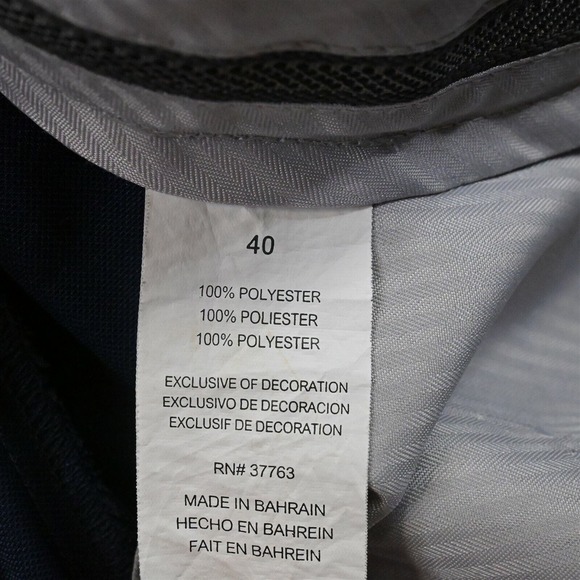 PGA Tour 40 x 10" Navy Blue Tech Wicking Golf Zip Pocket Cargo Shorts - Picture 2 of 3